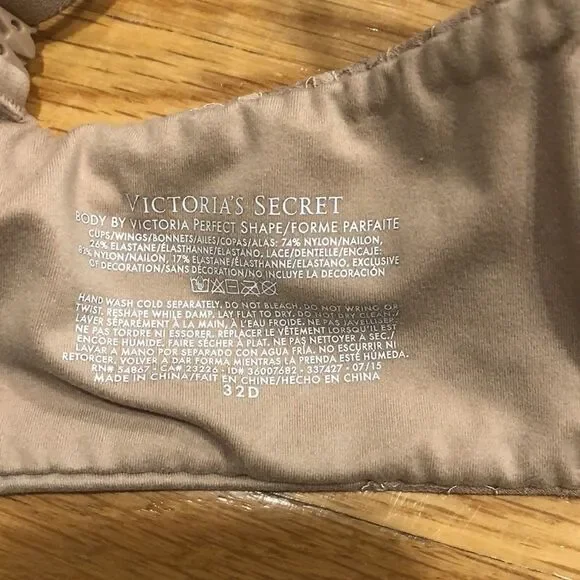 𝅺VICTORIA’S secrets perfect shape bra size 32 D. - Picture 5 of 6